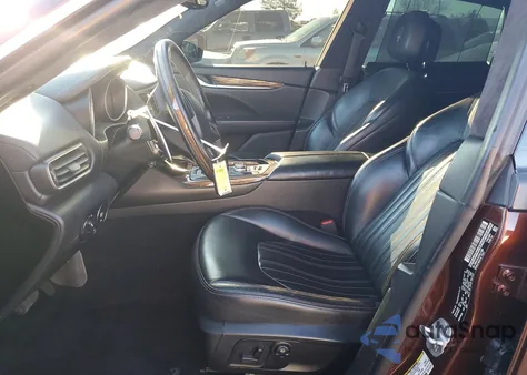 2017 Maserati Levante Luxury z USA, uszkodzony, nr VIN ZN661XUL8HX211808